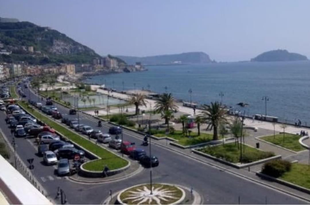 Casa Caprice Hotel Pozzuoli Ngoại thất bức ảnh